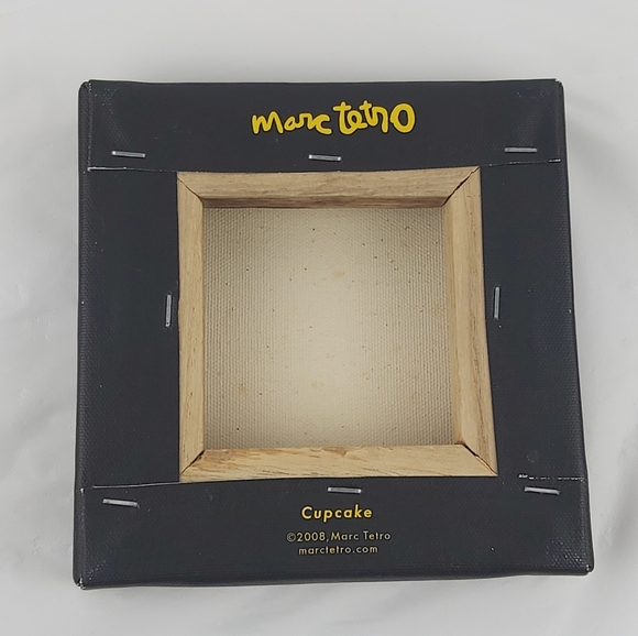 - Marc Tetro 2008 cupcakes dog print on canvas - Picture 11 of 14